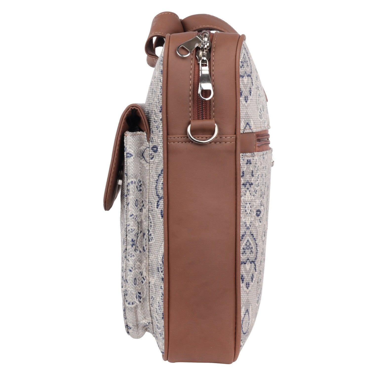 Amic Vegan Leather Laptop Bag – Timeless White & Blue Pattern - Amic