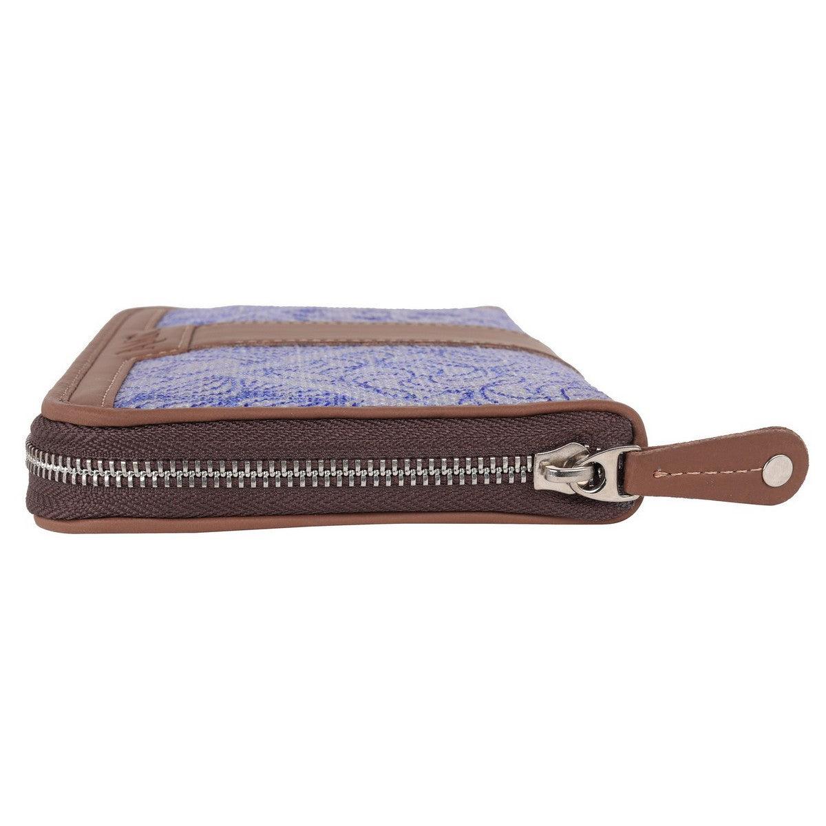 Amic Vegan Leather Chain Wallet with Elegant Blue Patterns – Chic and Practical - Amic