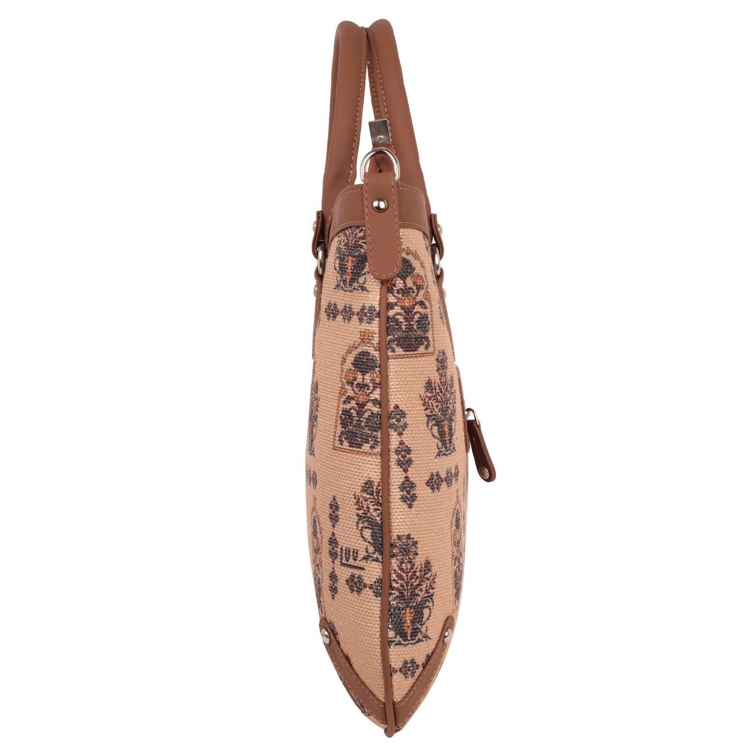 Elegant Beige Handbag with Vintage Floral Prints – Amic - Amic