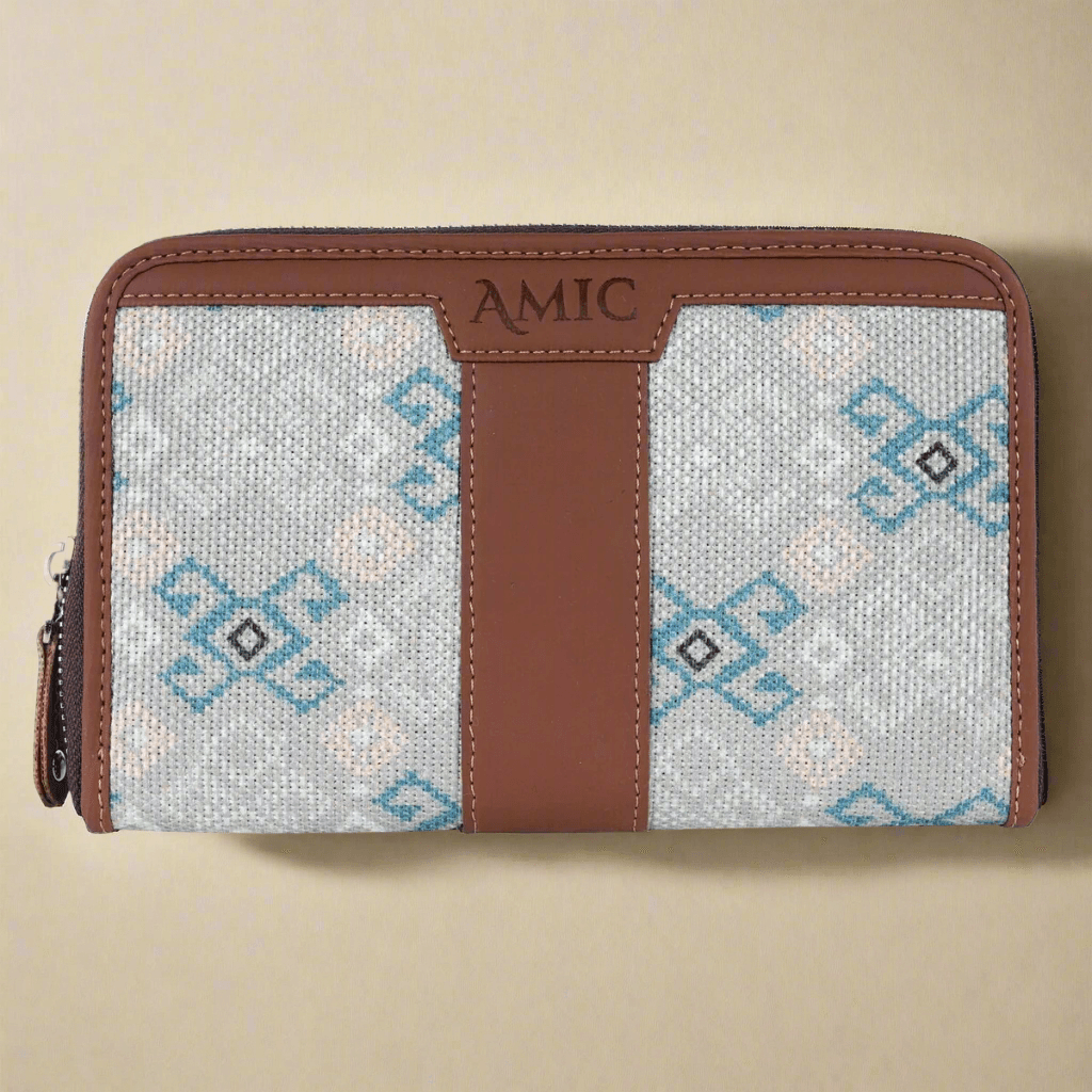 Geometric Pattern Chain Wallet – Modern Elegance by Amic - Amic