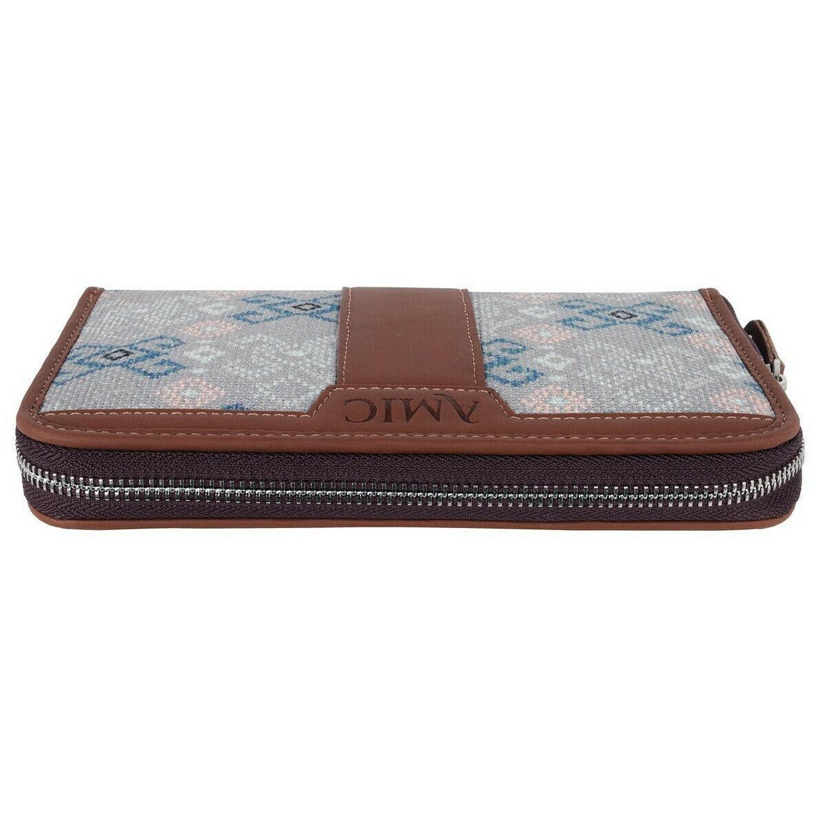 Geometric Pattern Chain Wallet – Modern Elegance by Amic - Amic