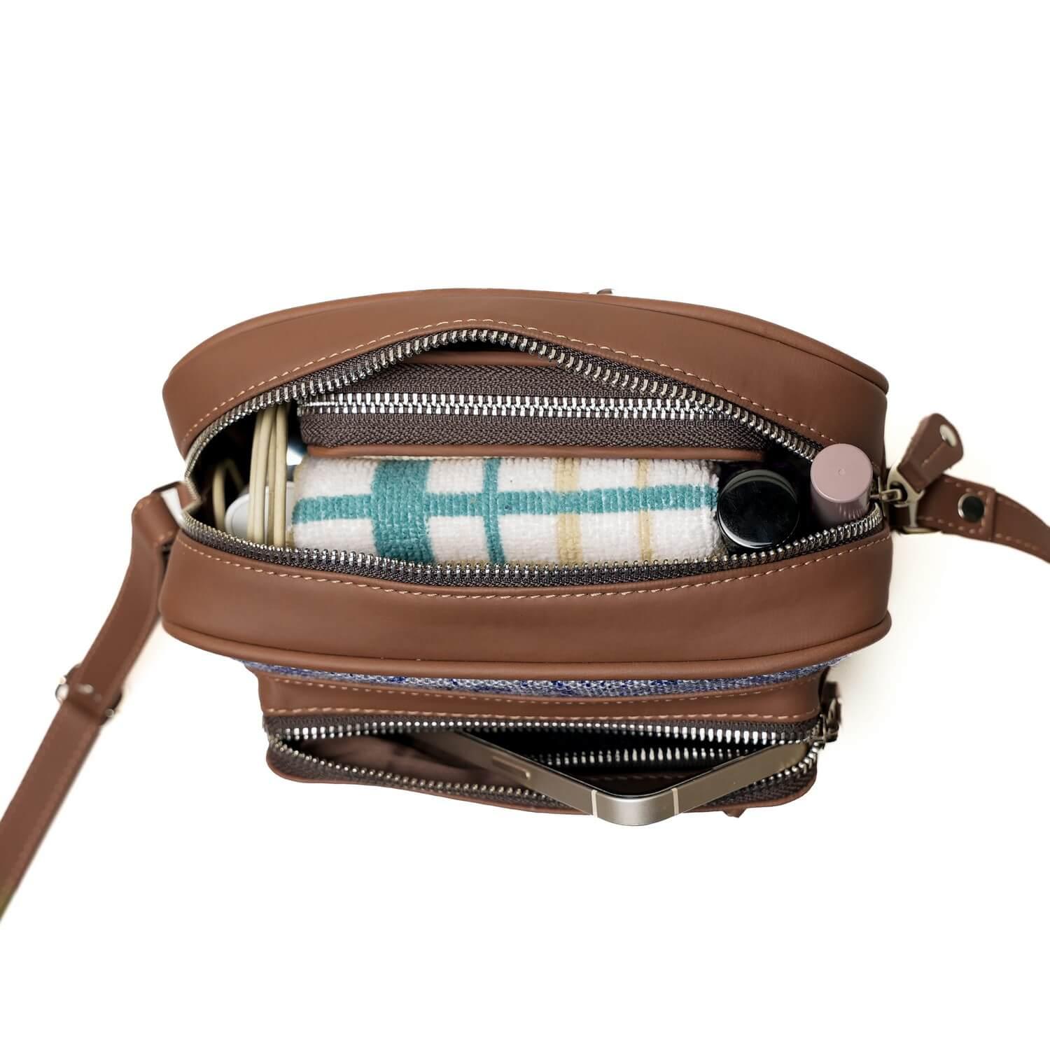 Amic Pink Sling Wallet – Compact and Stylish Everyday Accessory - Amic