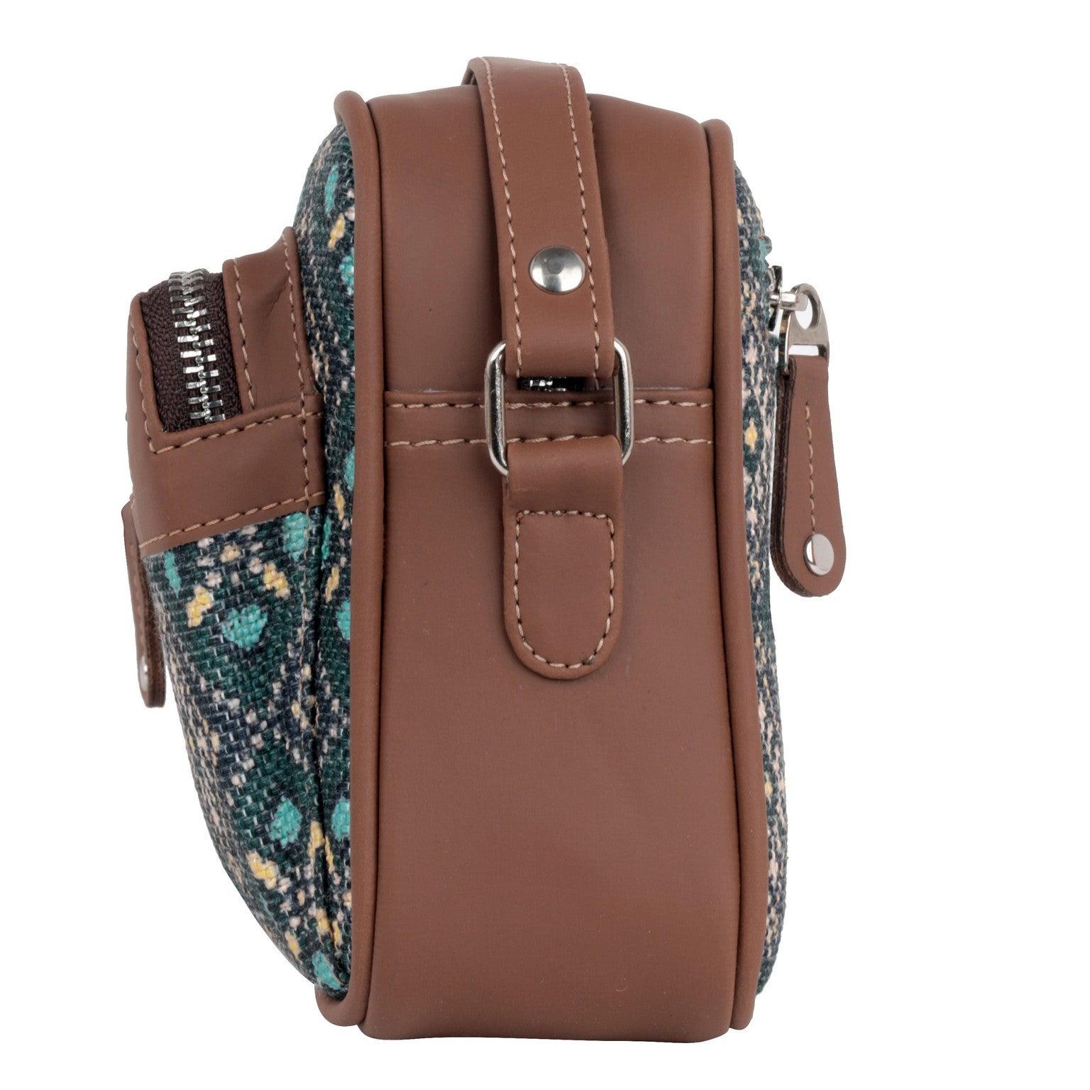 Amic Classic Sling Wallet – Chic Style Meets Everyday Convenience - Amic