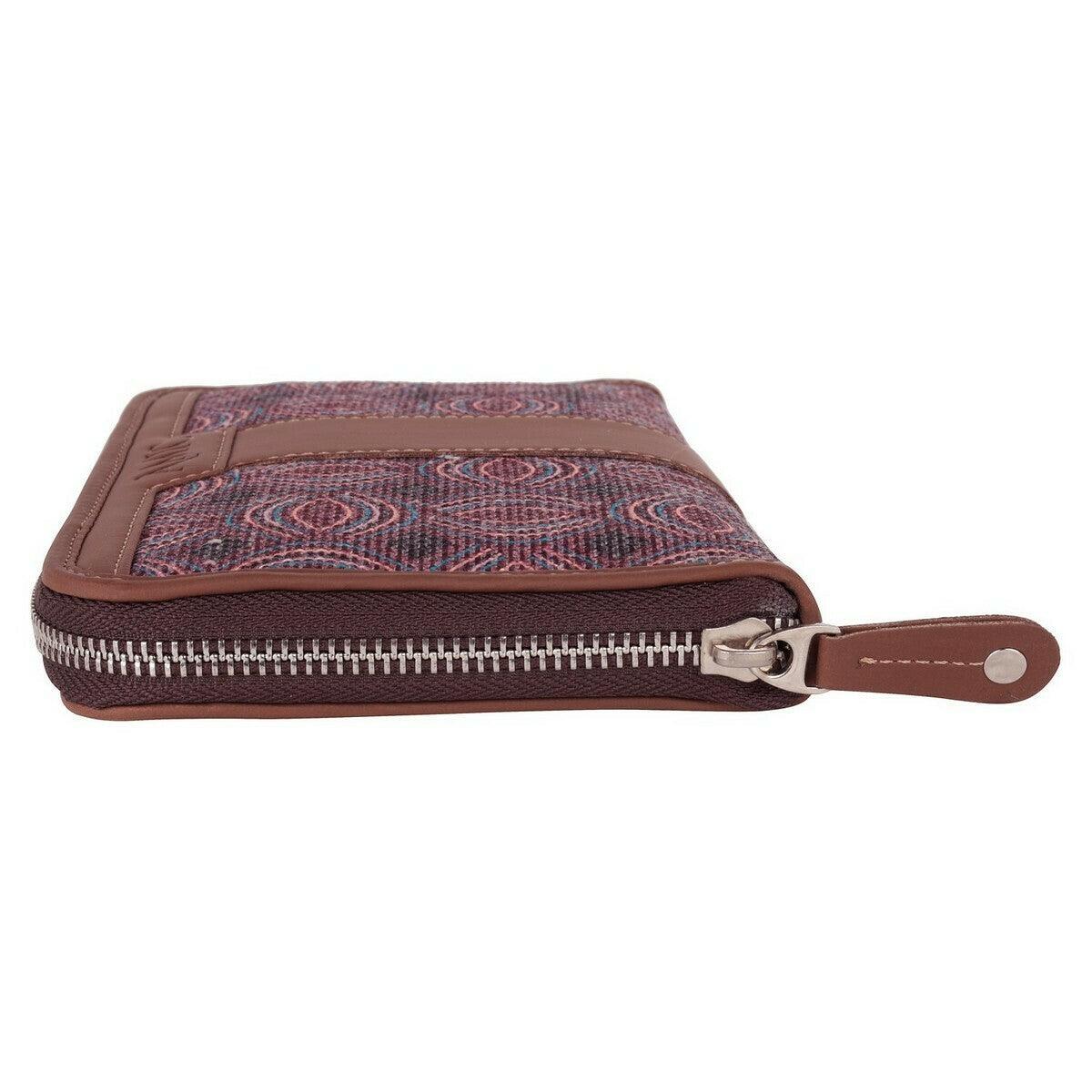 Elegant Patterned Chain Wallet | AMIC - Amic