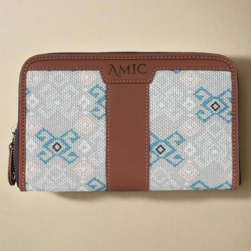 Geometric Pattern Chain Wallet – Modern Elegance by Amic